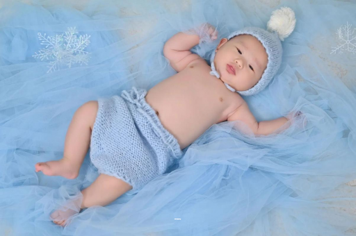 嘉峪关宝宝几个月可以吃饭